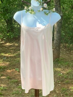 🩰Cabernet Light Pink Satin Chemise